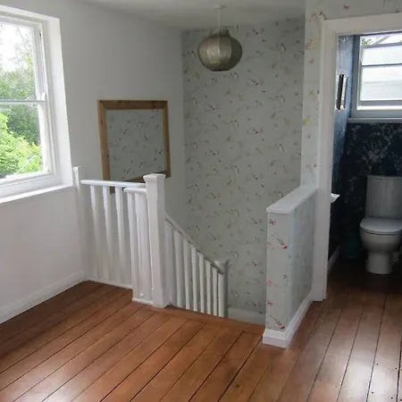 Lovely 3 Bed House Close To Beach!