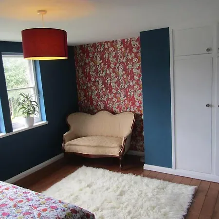 Lovely 3 Bed House Close To Beach! Ferienhaus Bucht Carlyon Bay